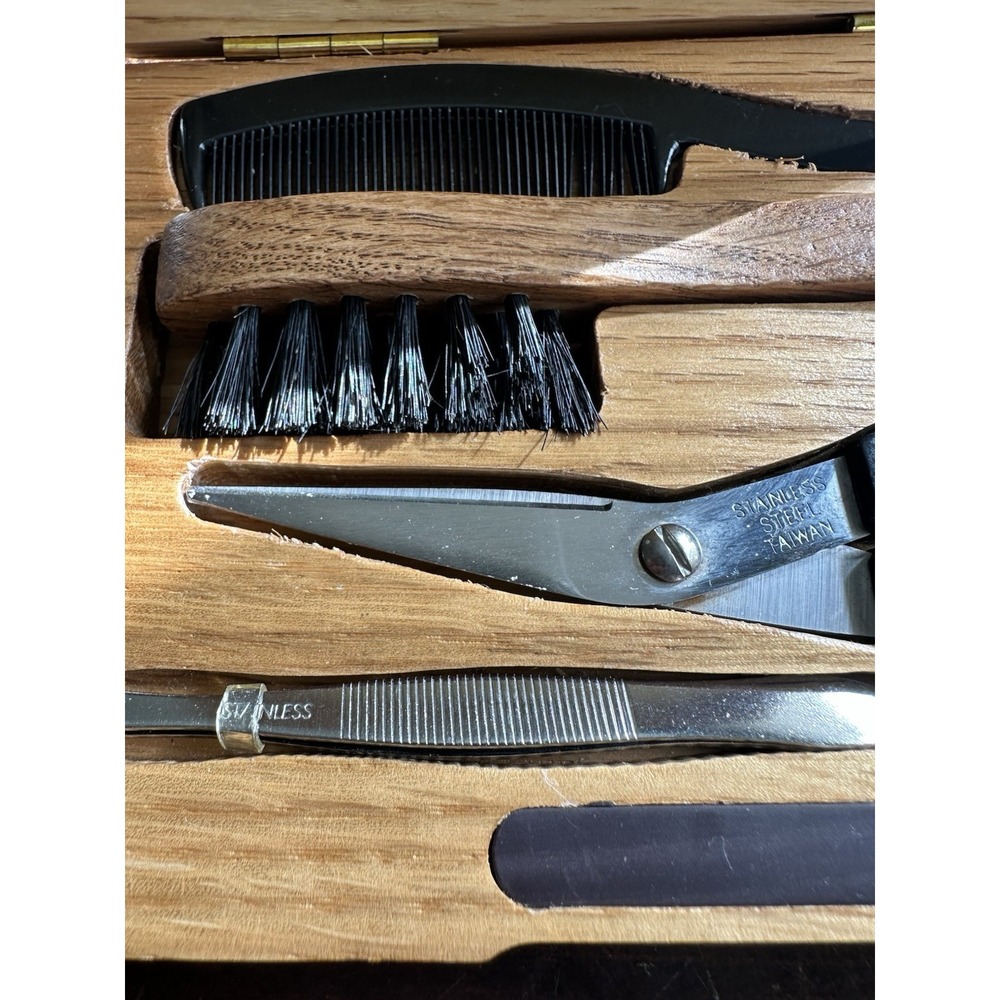 Men's Vintage Mustache Grooming Kit Stainless Steel Mirror Wooded Case - Picture 5 of 7